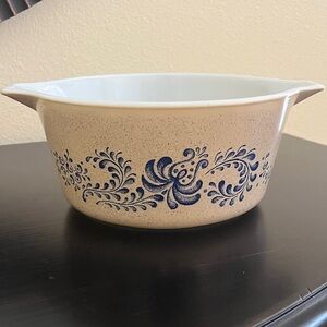 Pyrex Homestead Casserole Dish 1.5 QT
